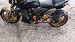 Kawasaki Z 1000 (2003 - 06)  (2)