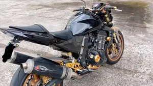 Kawasaki Z 1000 (2003 - 06)  (3)