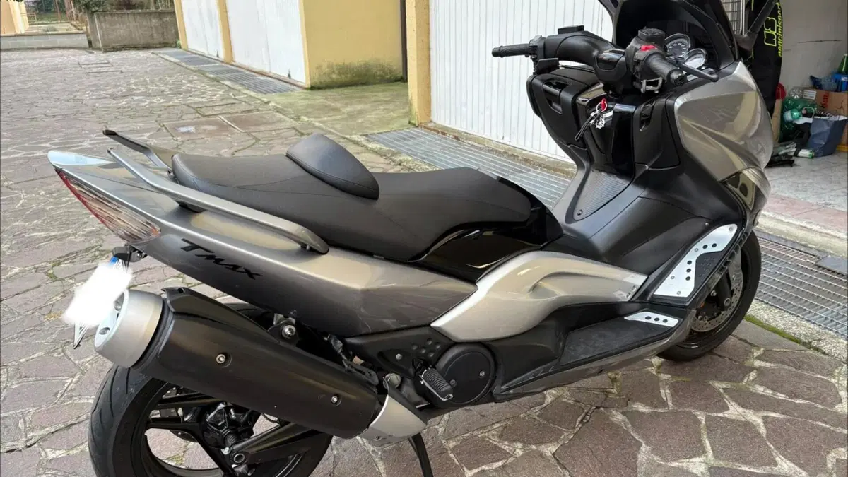 Yamaha T-Max 500 (2008 - 12)  (2)