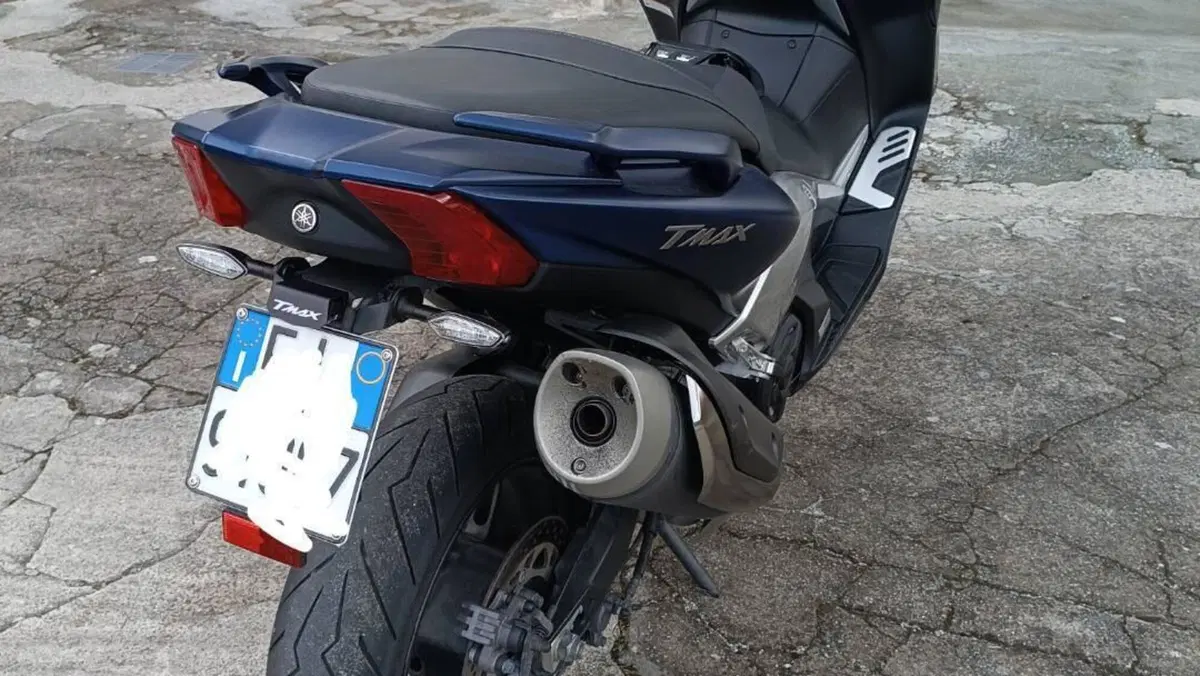 Yamaha T-Max 530 DX (2017 - 19)  (4)