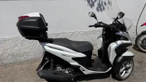 Yamaha Tricity 125 (2014 - 17)  (2)