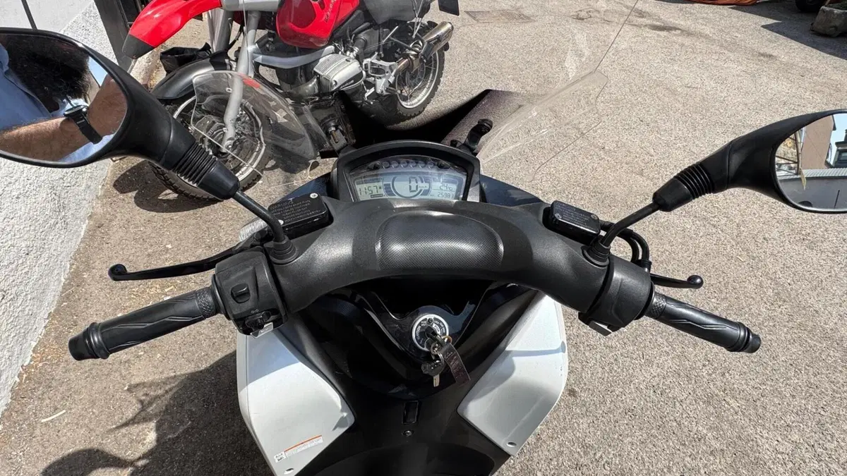 Yamaha Tricity 125 (2014 - 17)  (5)