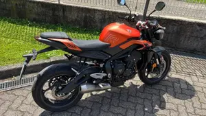 Triumph Street Triple 765 R A2 (2024 - 26)  (16)
