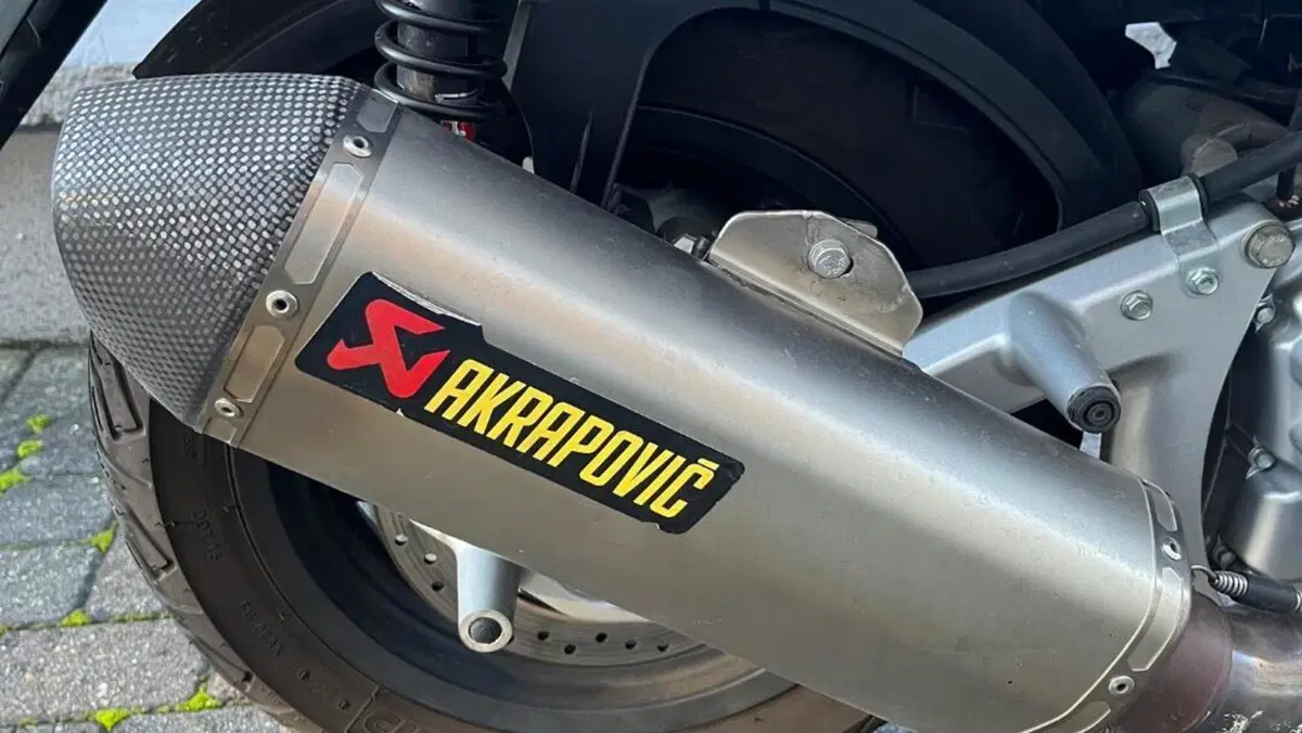 Yamaha X-Max 250 (2010 - 13)  (4)