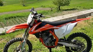 KTM 250 SX-F (2018)  (2)