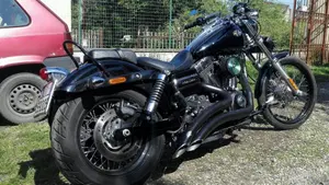Harley-Davidson 1690 Wide Glide (2010 - 17) - FXDWG  (2)