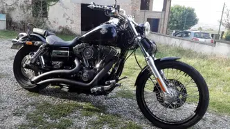Harley-Davidson 1690 Wide Glide (2010 - 17) - FXDWG usata