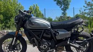 Ducati Scrambler 800 Night Shift (2021 - 22)  (16)