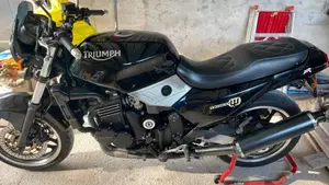Triumph Trident 750 