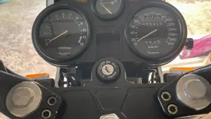 Triumph Trident 750  (3)