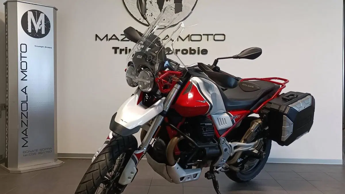 Moto Guzzi V85 TT Evocative Graphics (2019 - 20)  (4)