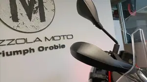 Moto Guzzi V85 TT Evocative Graphics (2019 - 20)  (7)
