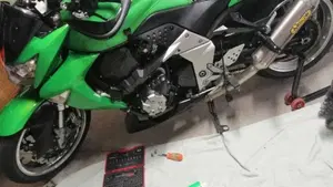 Kawasaki Z 1000 (2007 - 09)  (8)