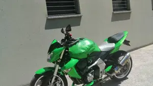 Kawasaki Z 1000 (2007 - 09)  (10)