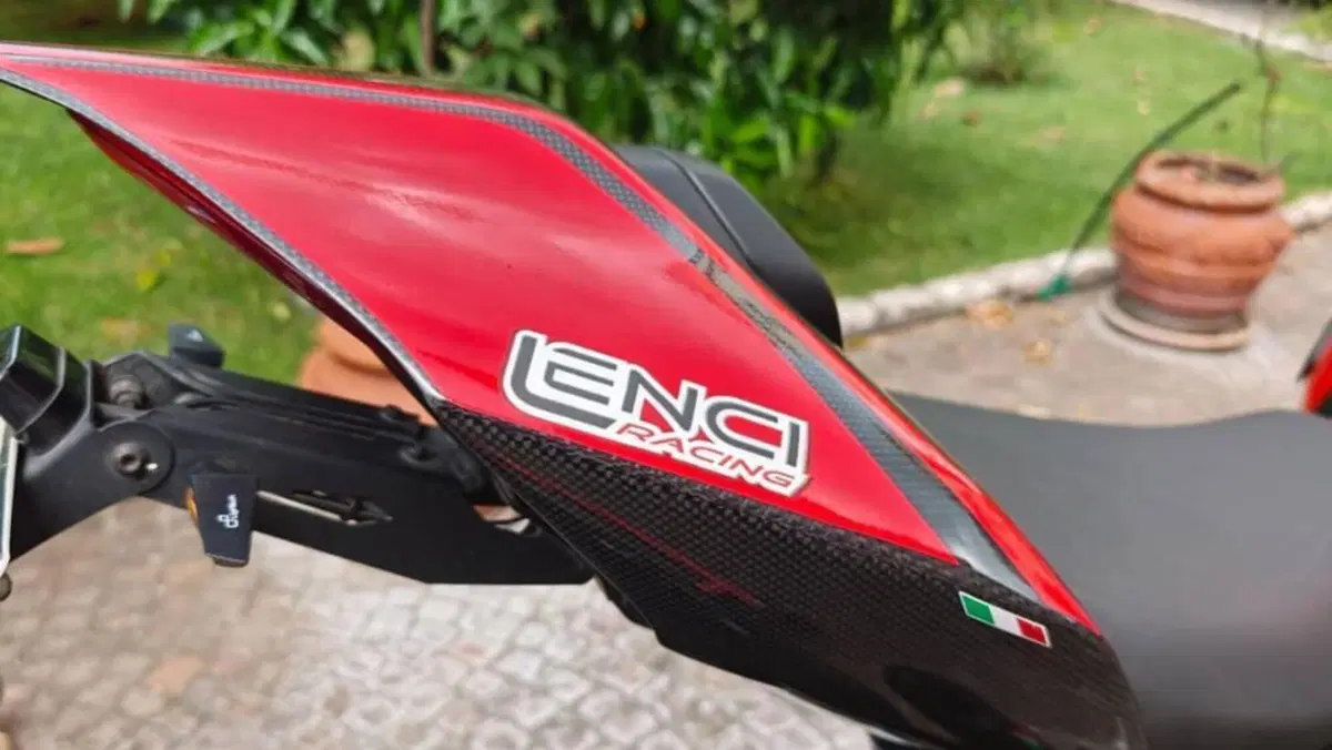 Ducati Streetfighter V2 (2022 - 24)  (5)