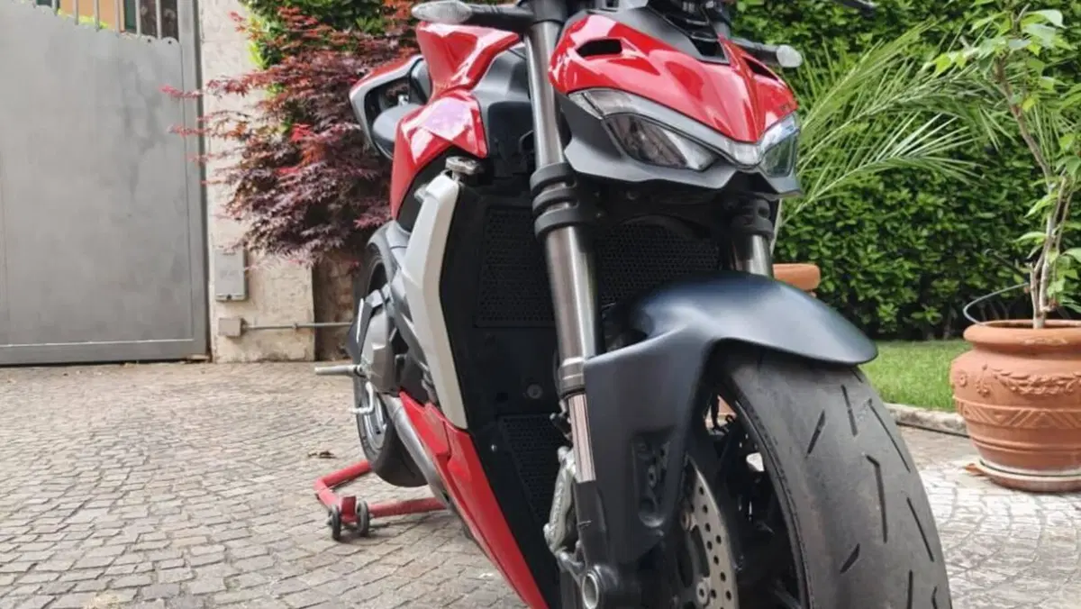 Ducati Streetfighter V2 (2022 - 24)  (2)