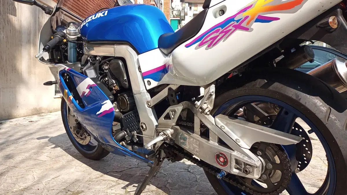 Suzuki   (5)