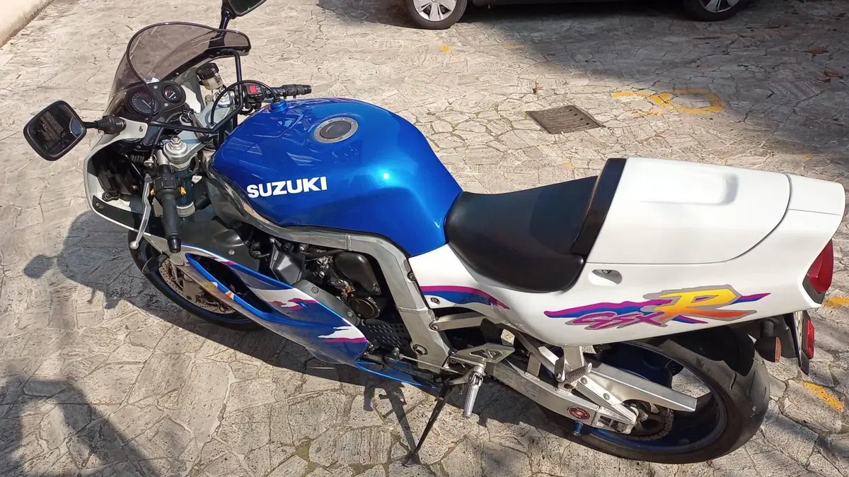 Suzuki   (2)