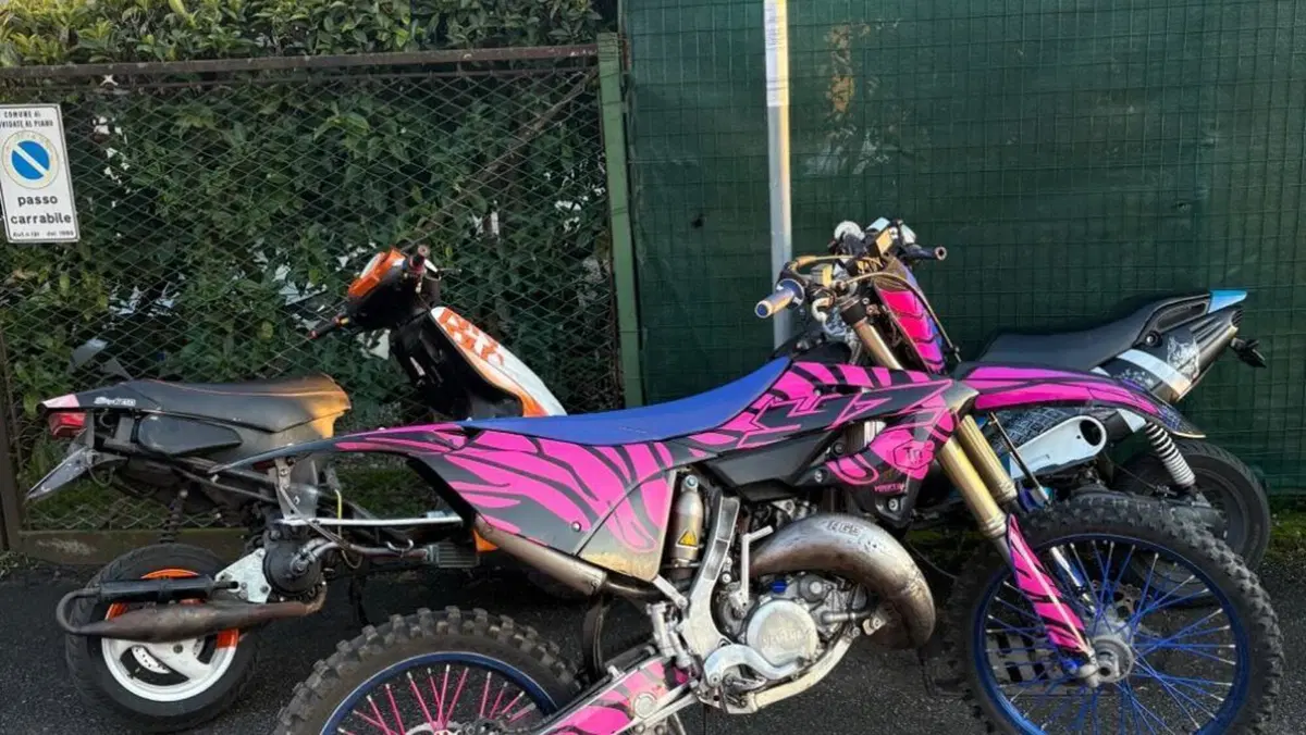 Yamaha YZ 125 (2023)  (3)