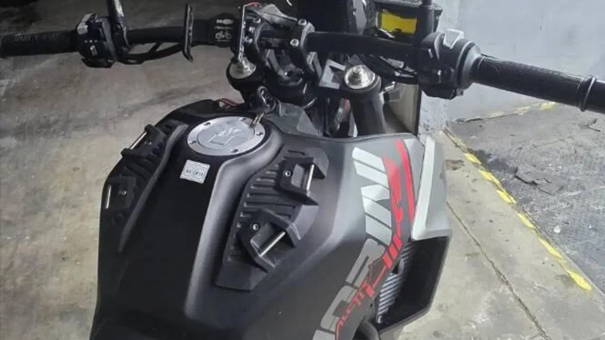Moto Morini Allthrike 450 (2025 - 26)  (3)