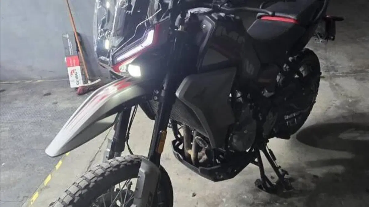 Moto Morini Allthrike 450 (2025 - 26)  (5)