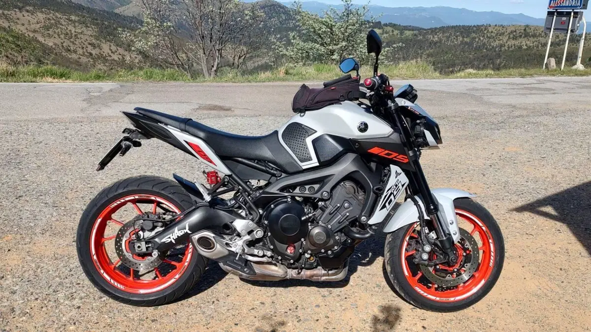 Yamaha MT-09 (2017 - 20)  (6)