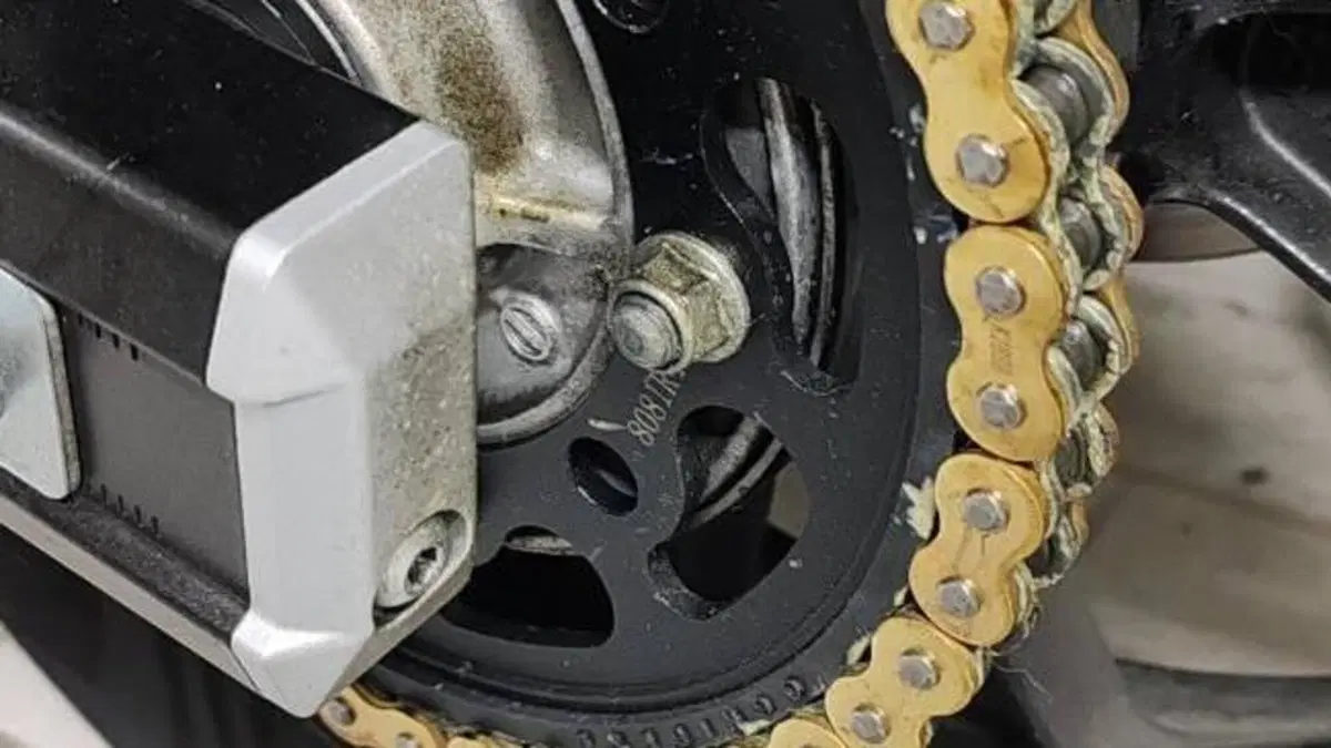 Suzuki V-Strom 650 (2021 - 25)  (7)