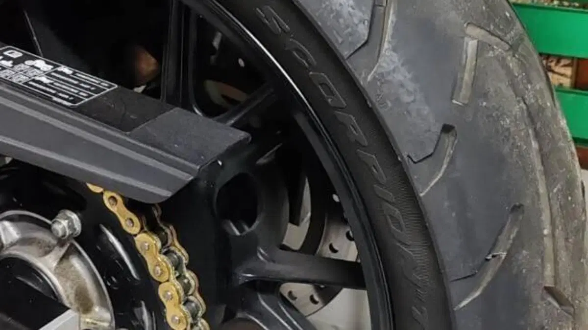Suzuki V-Strom 650 (2021 - 25)  (16)