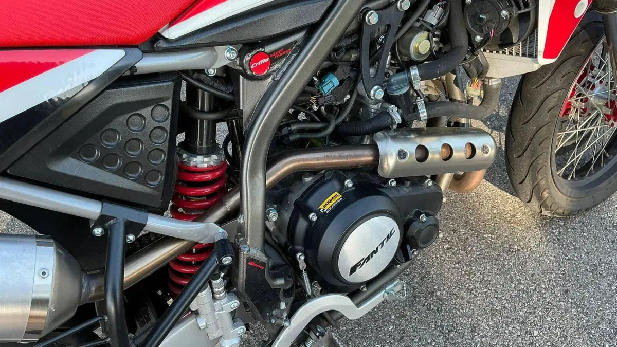 Fantic Motor XMF 125 Motard Performance 4t (2021 - 22)  (8)