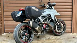 Ducati Hypermotard 821 (2013 - 15)  (4)