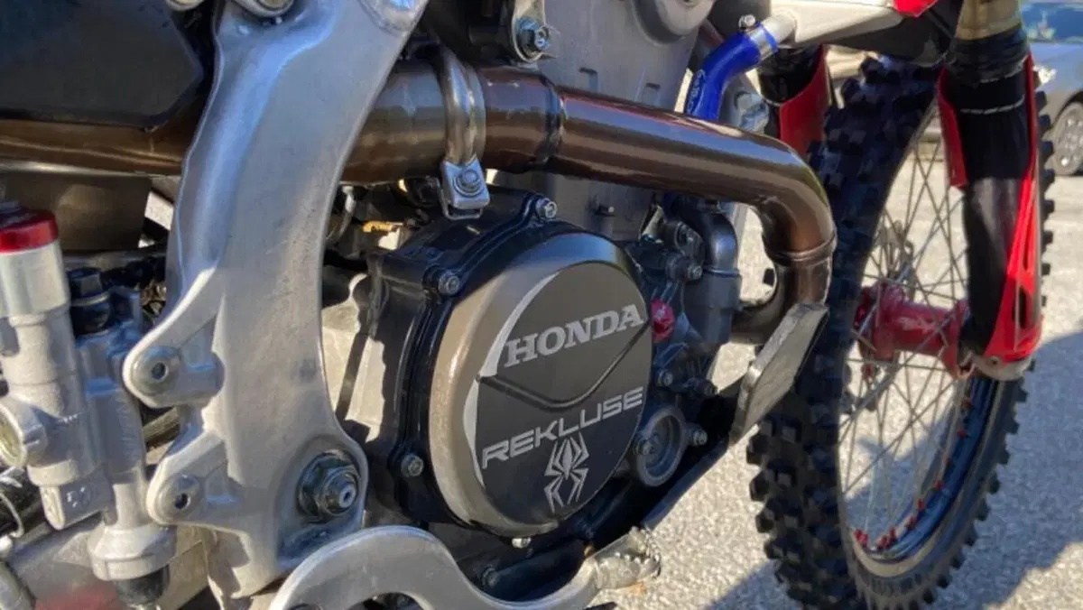 Honda CRF 300RX Enduro Special (2025)  (3)