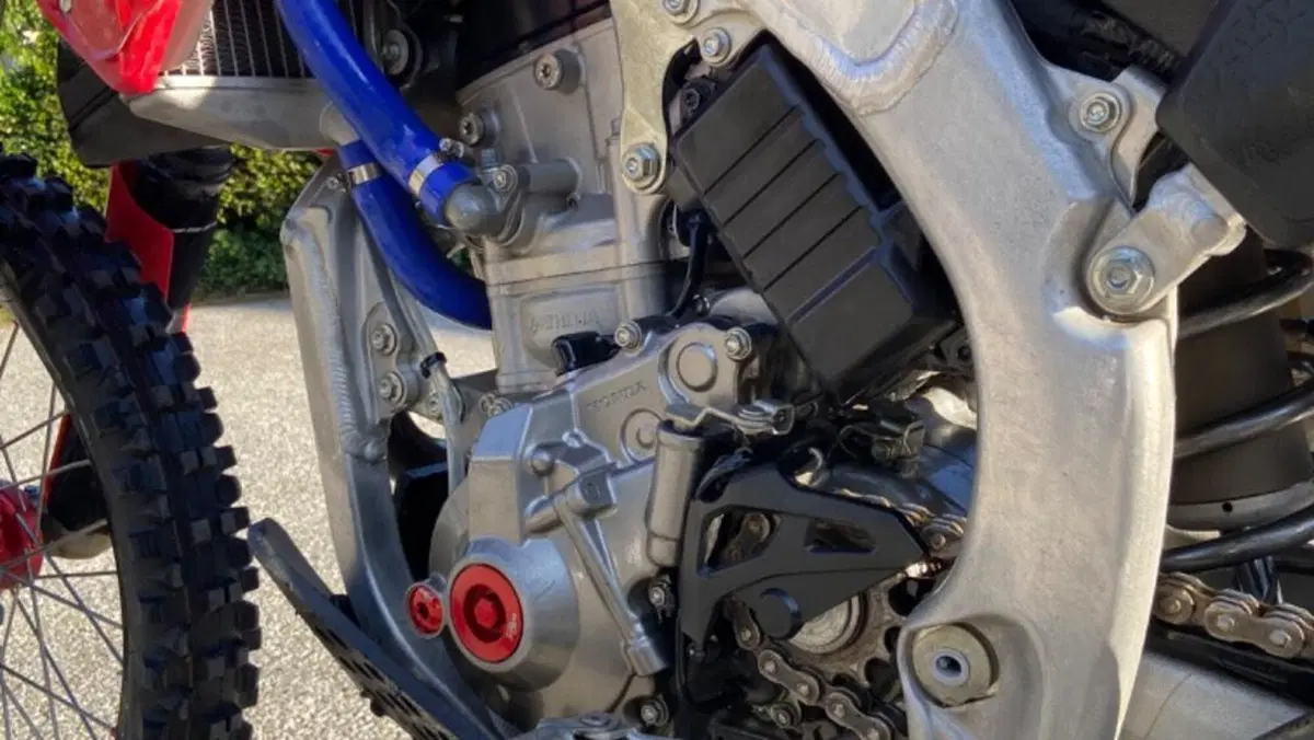 Honda CRF 300RX Enduro Special (2025)  (4)