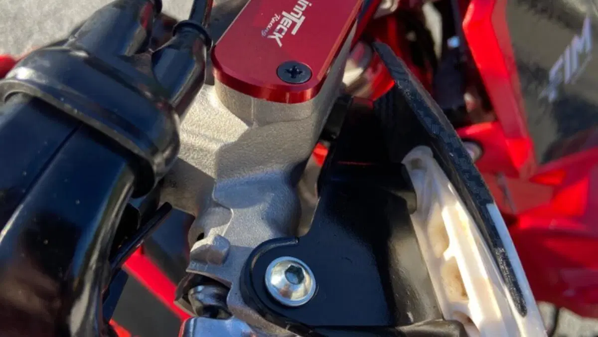 Honda CRF 300RX Enduro Special (2025)  (6)