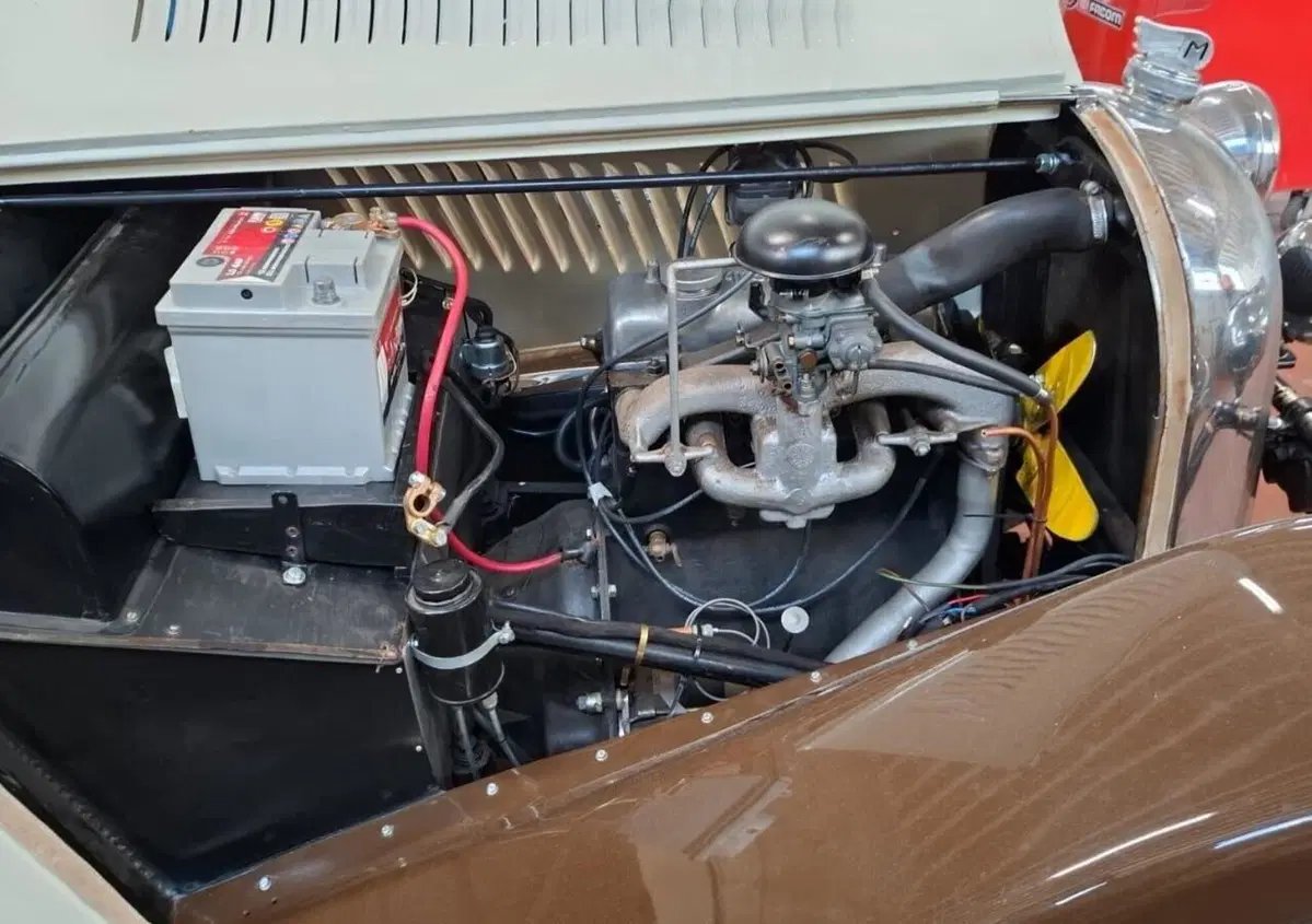 Morgan 4/4 2+2   (5)