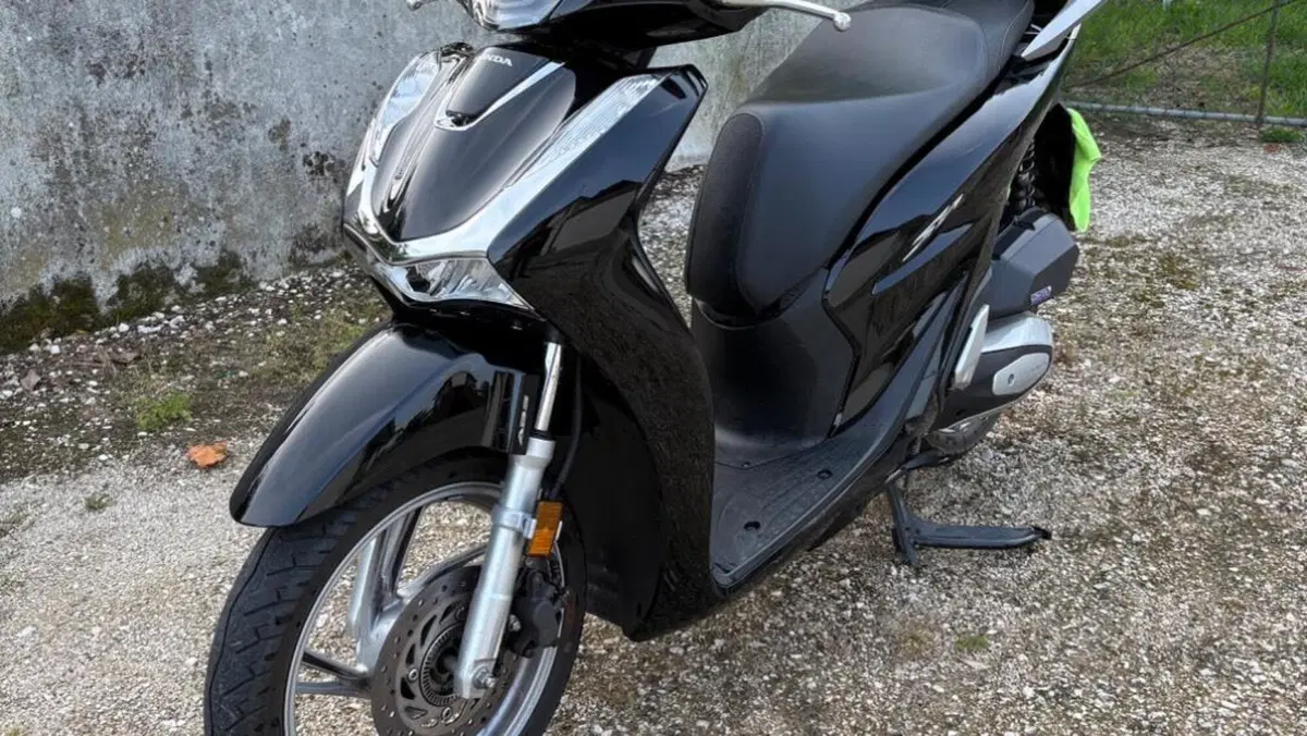 Honda SH 125i (2020 - 23)  (2)