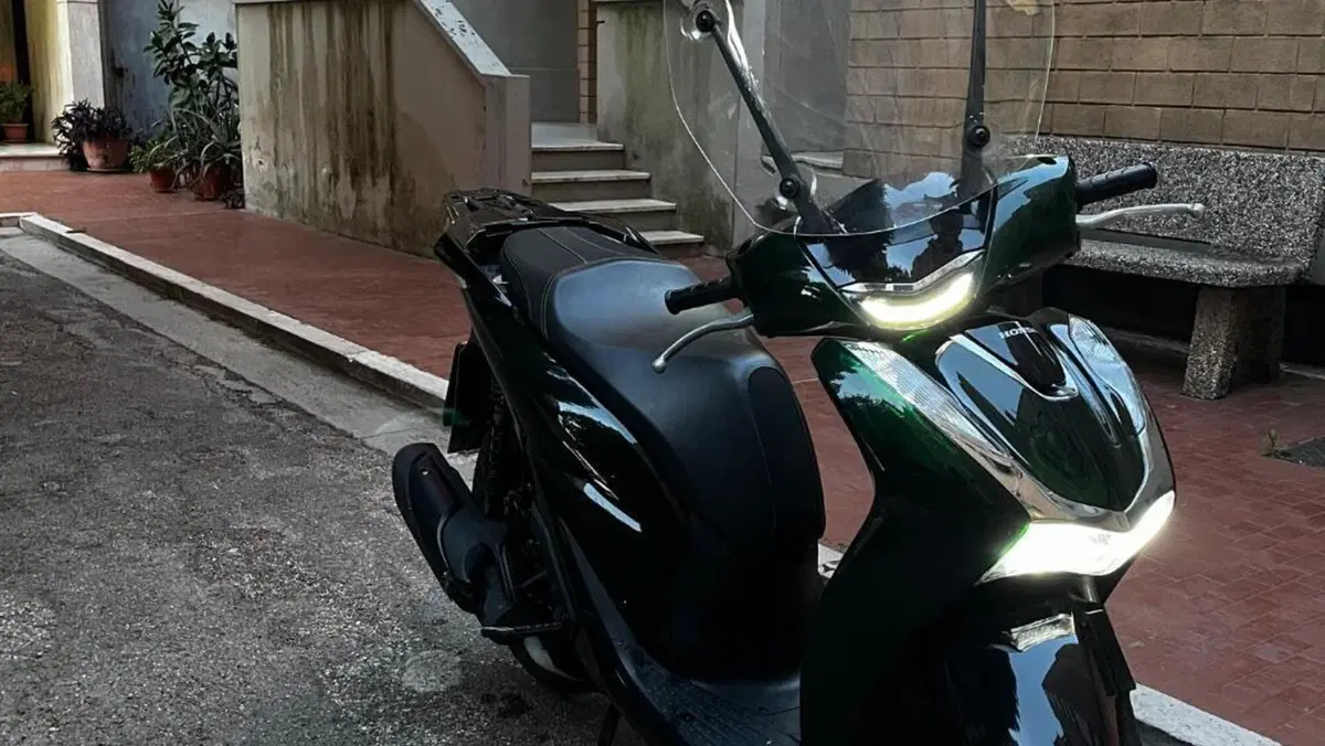 Honda SH 125i Vetro (2024 - 25) 