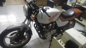 Suzuki   (2)
