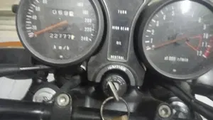 Suzuki   (5)