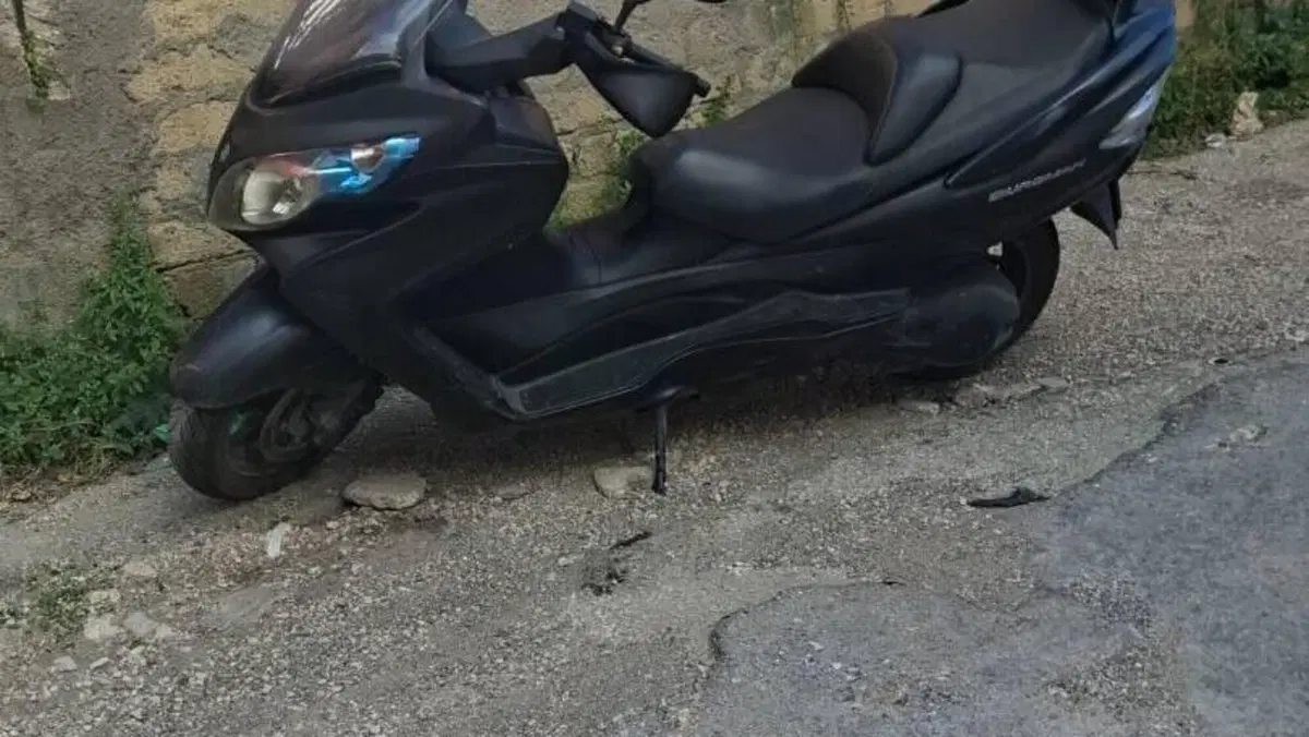 Suzuki Burgman AN 400 Lux (2012 - 16) 