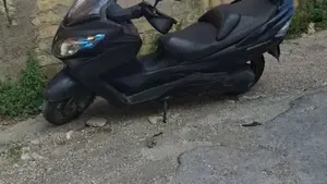 Suzuki Burgman AN 400 Lux (2012 - 16) 