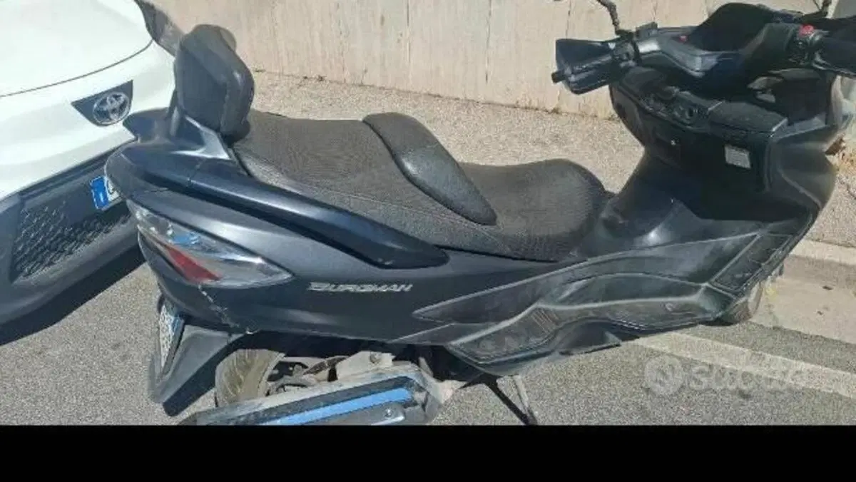Suzuki Burgman AN 400 Lux (2012 - 16)  (2)