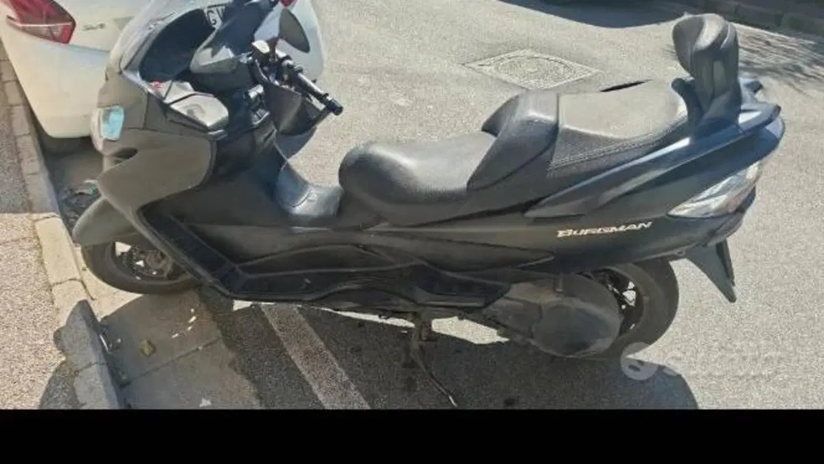 Suzuki Burgman AN 400 Lux (2012 - 16)  (3)