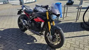 Triumph Speed Triple 1050 R ABS (2016 - 17) 