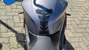 Triumph Speed Triple 1050 R ABS (2016 - 17)  (4)