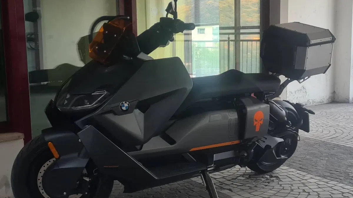 Bmw CE 04 (2021 - 25)  (2)