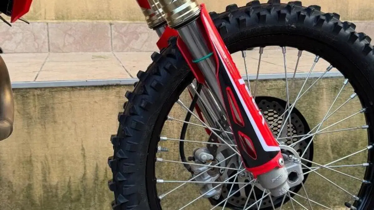 Honda CRF 250R (2026)  (4)
