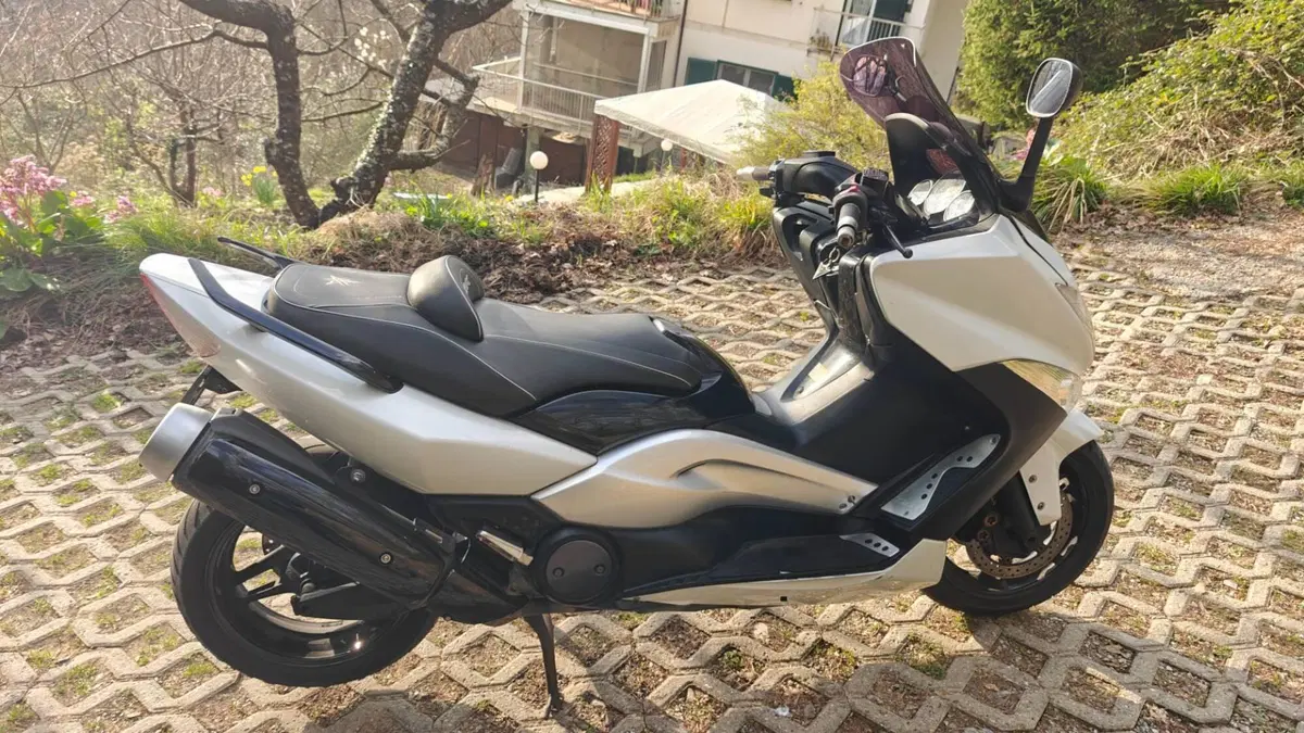 Yamaha T-Max 500 (2008 - 12)  (6)