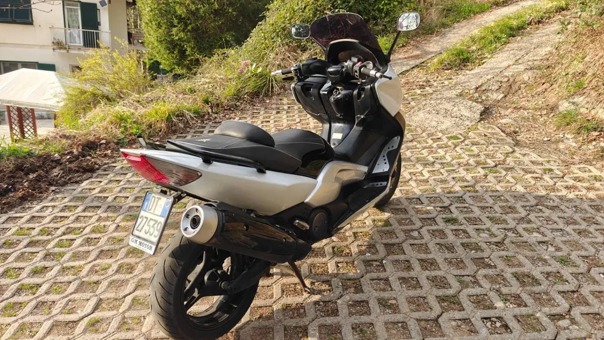 Yamaha T-Max 500 (2008 - 12)  (7)