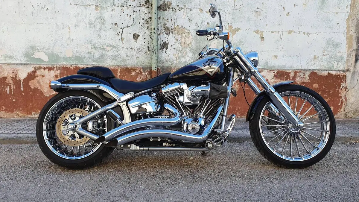 Harley-Davidson 1800 Breakout (2012 - 14) - FXSBSE 