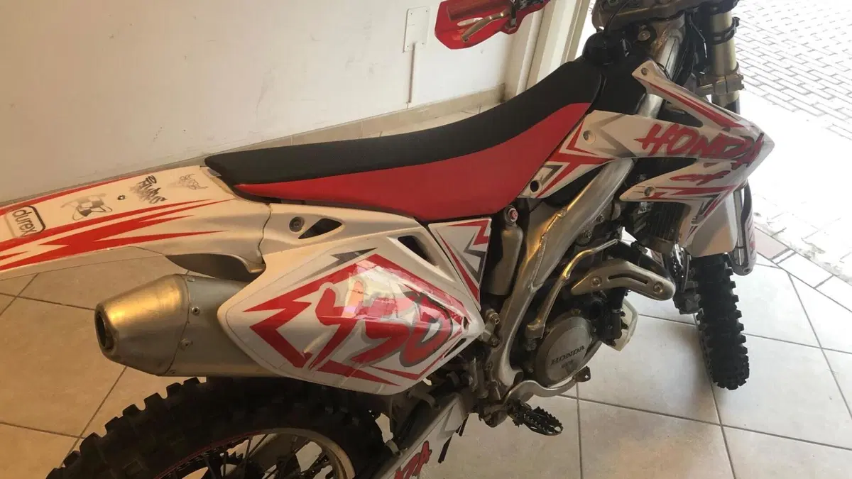 Honda CRF 450R (2006)  (2)